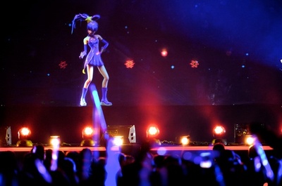 バーチャルアイドル、上海のコンサート完売 活況の中国二次元市場