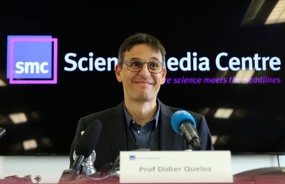 系外惑星追う「変わり者」の学生、ノーベル物理学賞科学者に