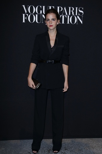 エマ・ワトソン、「ヴォーグ パリ ファンデーション」設立記念ガラで着用したのは・・・