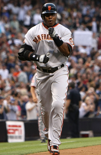 ボンズ ハンク・アーロン氏に並ぶ通算755号アーチ