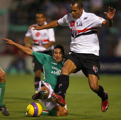 ＜サッカー 07リベルタドーレス杯南米選手権＞アウダス・イタリアーノvsサンパウロFCはスコアレスドローに終わる - チリ