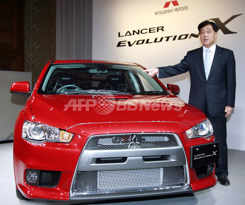 三菱自動車 高性能4wdセダン ランサーエボリューションx を発売 写真3枚 ファッション ニュースならmode Press Powered By Afpbb News