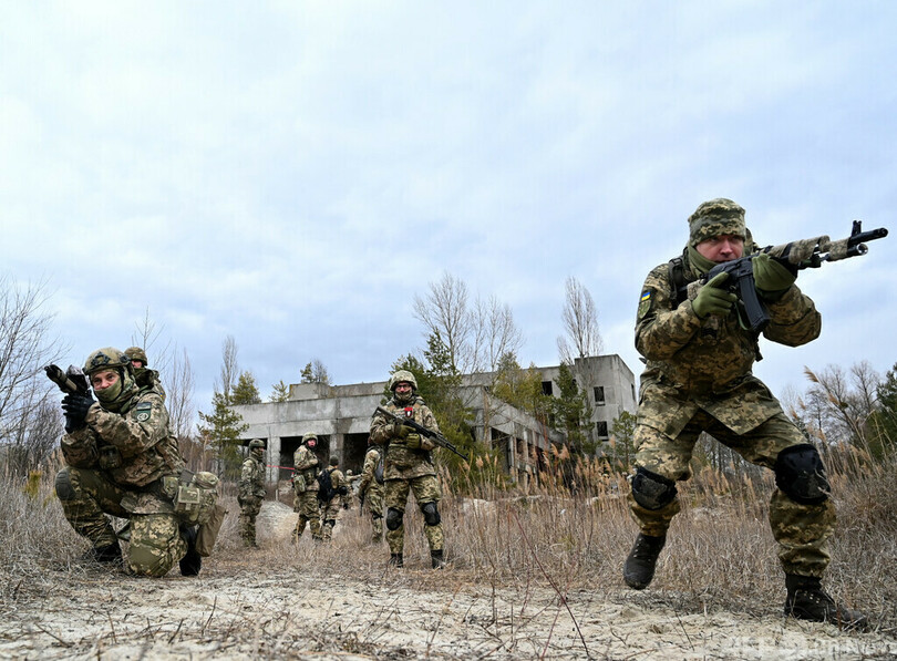 ウクライナ軍、ロシア侵攻警戒で予備役を招集