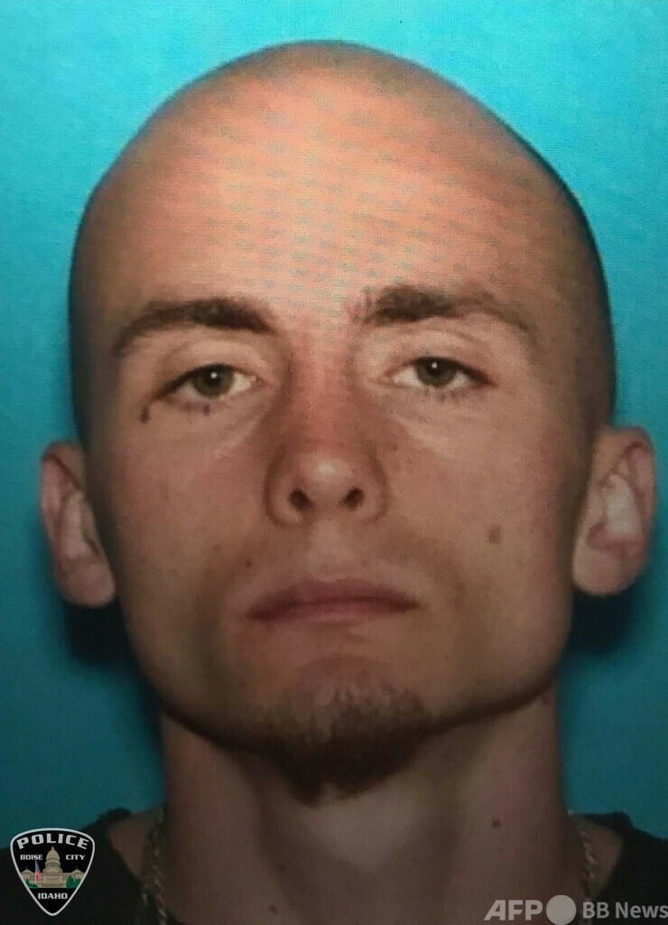脱獄の白人至上主義者を拘束 逃走中2件の殺人関与疑いも 米