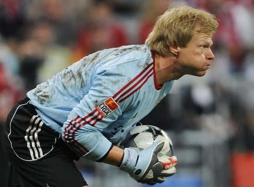 オリバー・カーン 引退記念試合でファンに別れ 写真4枚 国際ニュース