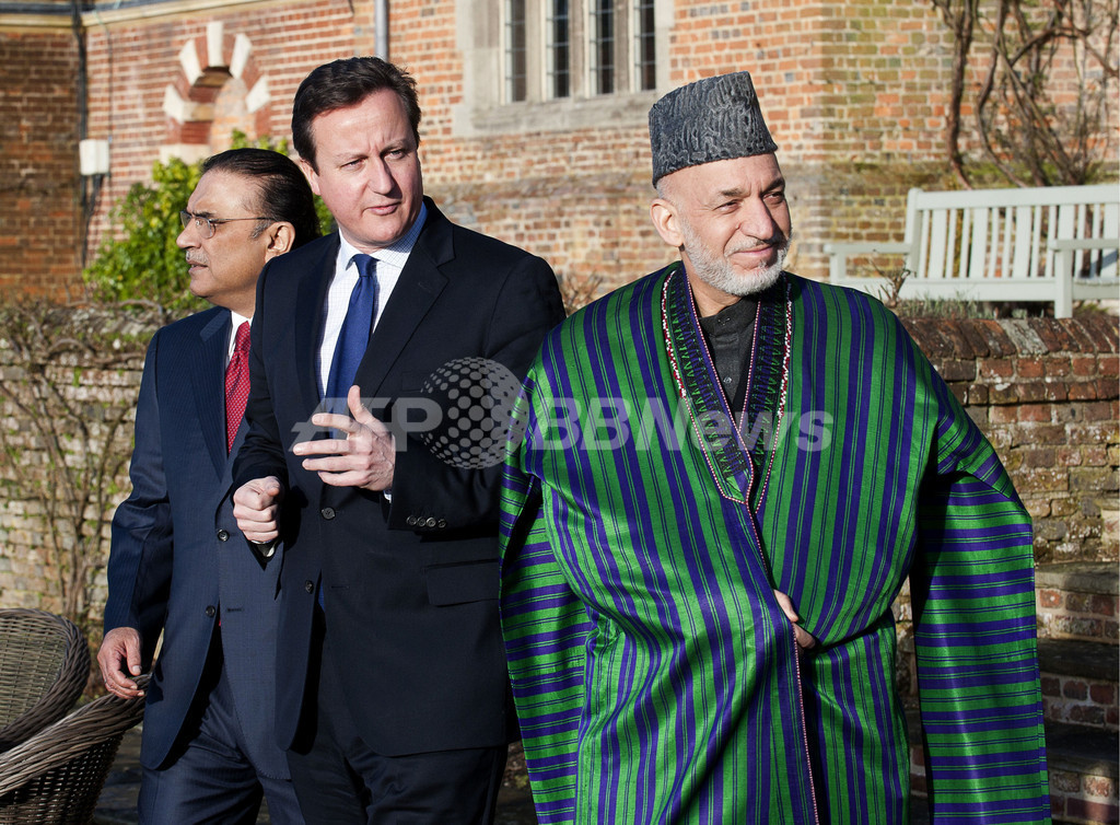 半年以内にタリバンとの和平合意を、英国で関係3か国首脳会談 写真4枚 国際ニュース：AFPBB News