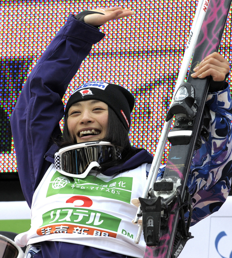 FABLICE スキーウェア Lサイズ ホワイト/パープル 上村愛子モデル FABLICE スキーウェア Lサイズ ホワイト/パープル 上村愛子モデル