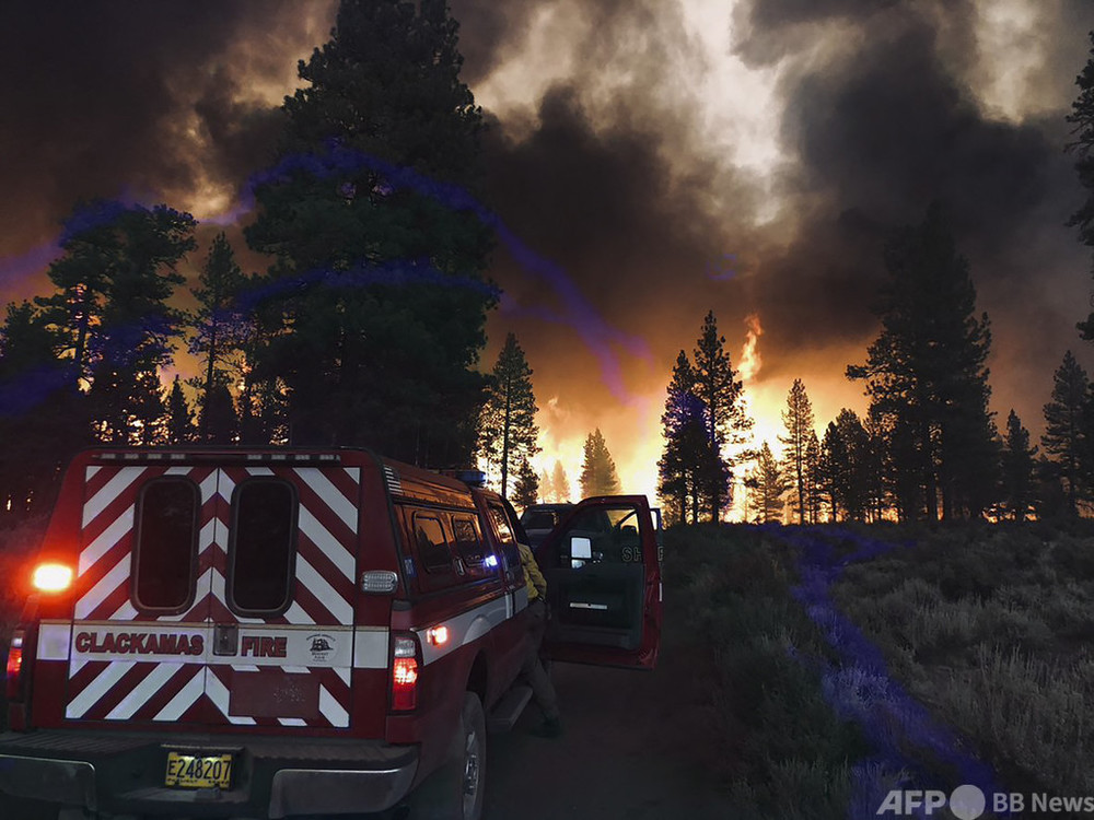 米西部の山火事拡大 オレゴン州でNY市超える面積焼失 加州では落雷予測