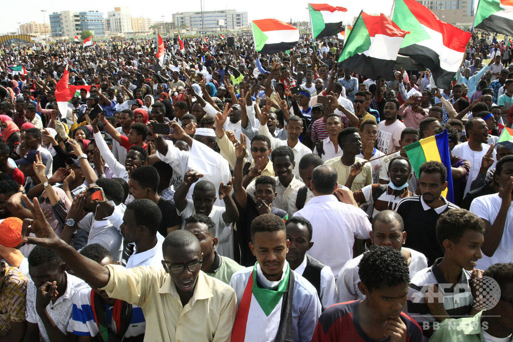 スーダン、報道連合会長を拘束 クーデター未遂に関連か 写真1枚 国際ニュース:AFPBB News