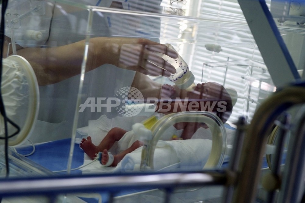 21週5日で誕生の超未熟児が無事退院 最短妊娠期間記録に並ぶ ドイツ 写真1枚 国際ニュース Afpbb News