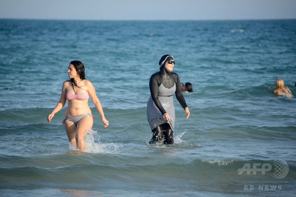 フランスで相次ぐイスラム女性用の水着禁止に波紋 写真5枚 国際ニュース Afpbb News
