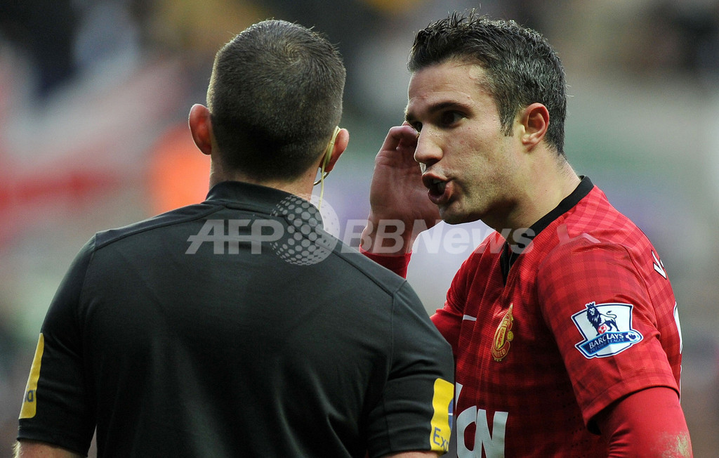 マンU監督激怒、「ファン・ペルシーは殺されていたかも」 写真3