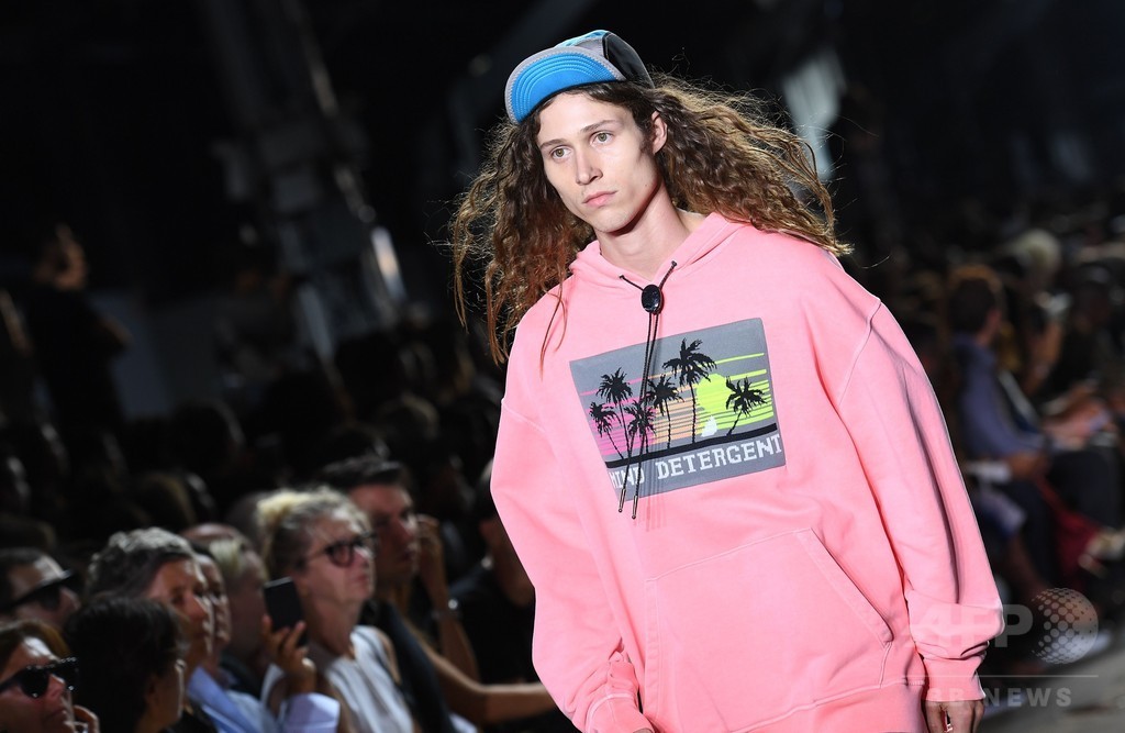 「アレキサンダー ワン」17年春夏