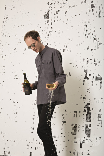 「ドン ペリニヨン」by ミハエル・リーデル、限定ギフトボックス誕生！