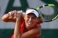 全仏オープンテニス、女子シングルス準々決勝。リターンを打つキャロライン・ウォズニアッキ（2017年6月6日撮影）。(c)AFP/CHRISTOPHE SIMON