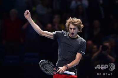 ズベレフが初のベスト4、フェデラーと激突へ ATPファイナルズ 写真8枚