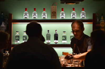 蒸留酒ジンに史上2度目のブーム到来、英ロンドン