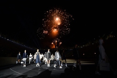 ディオール、 第1回近代五輪の競技場で22年クルーズコレクション
