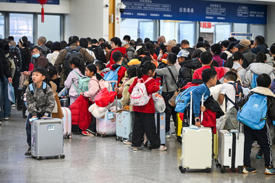 中国の「春運」スタート 鉄道旅客数は5.4億人の見込み