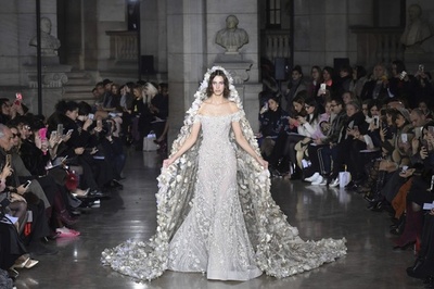 「ジョルジュ・オベイカ」17年春夏オートクチュール