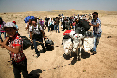 シリアのクルド人が大挙してイラクに流入、激化する戦闘逃れ