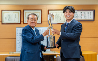 「第93回日本プロゴルフ選手権大会センコーグループカップ」優勝選手・細野 勇策プロが来社されました