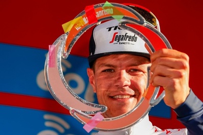 伏兵ストゥイベンが「モニュメント」初勝利、ミラノ～サンレモ制す