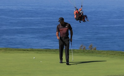 ウッズの復帰戦初日はイーブンパー、ファーマーズ・インシュアランスOP