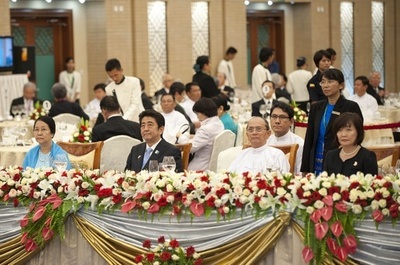 安倍首相がミャンマー大統領と会談、510億円の円借款を供与