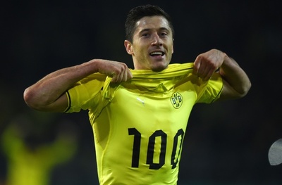 ドルトムントが決勝へ、レワンドフスキがクラブ通算100得点