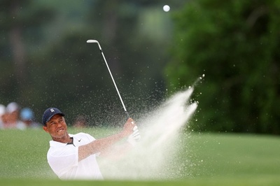 ウッズ、「常に」痛みと闘いながら初日2オーバー マスターズ