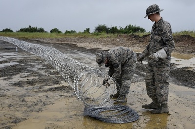 エボラ支援で西アフリカに派遣の米兵、帰国直後に死亡