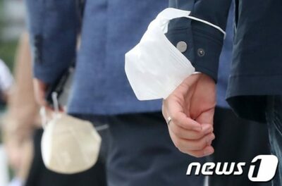 韓国の室内マスク義務、早ければ来月にも解除