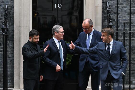 ゼレンスキー氏、欧州首脳と会合 「領土で妥協ない」