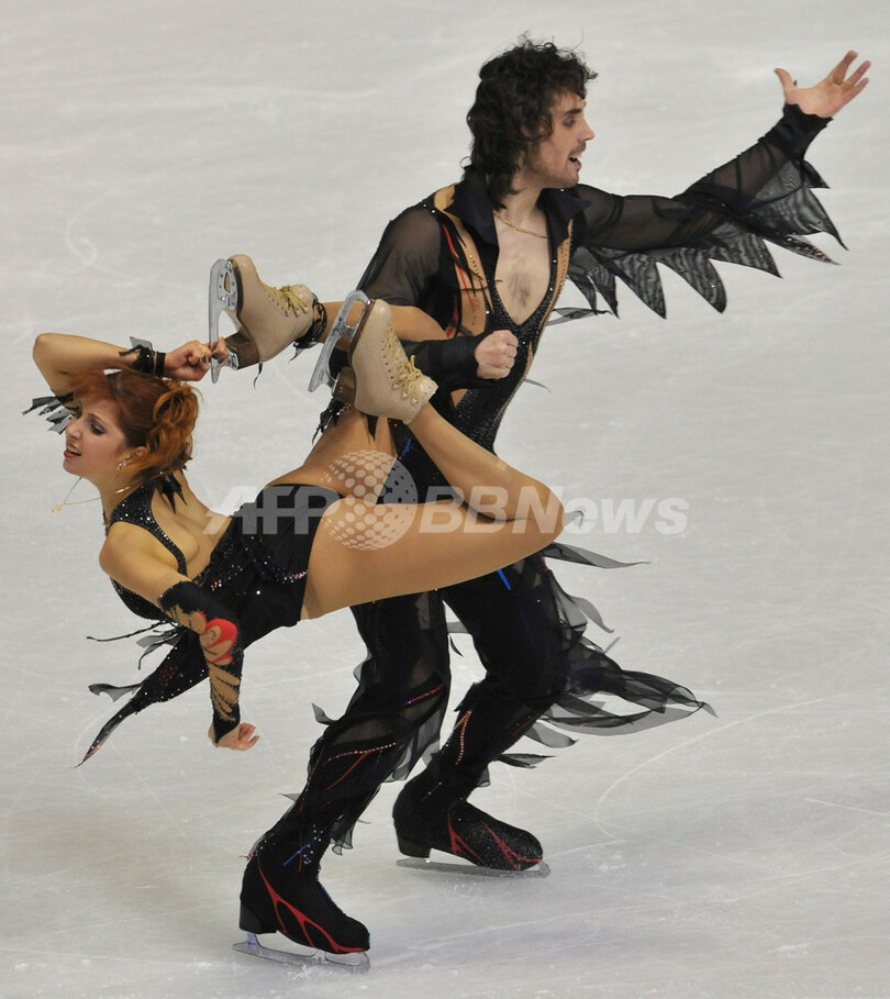 ドムニナ／シャバリン組 欧州選手権アイスダンスで逆転優勝