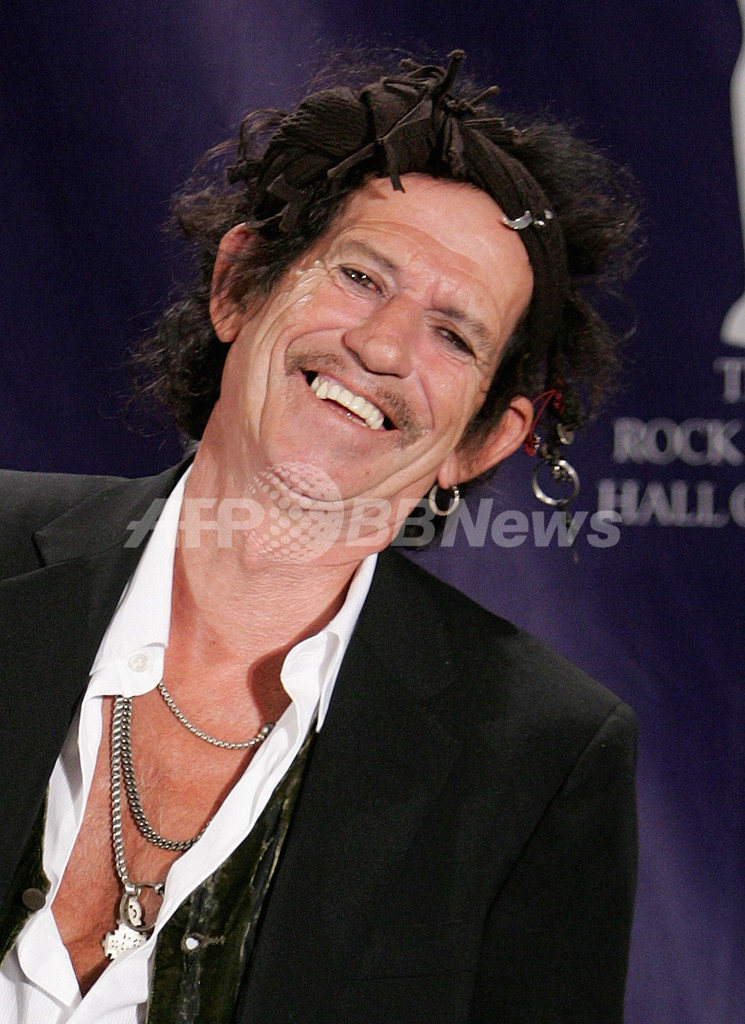 キース・リチャーズ衝撃発言!「親父の遺灰を吸った」 英国 写真1枚 国際ニュース:AFPBB News