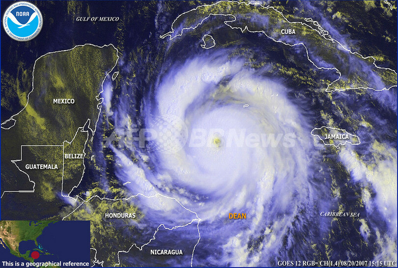 ハリケーン「ディーン」がメキシコ・ユカタン半島に上陸