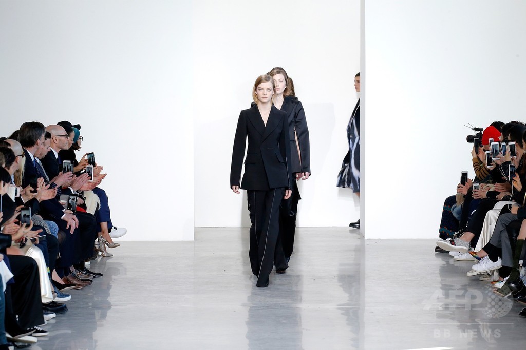 「カルバン クライン」16/17年秋冬コレクション