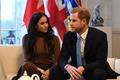 ロンドン市内にある在英カナダ高等弁務官事務所（カナダ・ハウス、大使館に相当）を訪れたヘンリー英王子とメーガン妃（2020年1月7日撮影、資料写真）。(c)DANIEL LEAL-OLIVAS / POOL / AFP