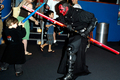 ニューヨーク国際子ども映画祭（New York International Children&apos;s Film Festival）で開催されたアニメ映画『スター・ウォーズ/クローン・ウォーズ（Star Wars: The Clone Wars）』の特別上映会に登場した、ダース・モール（2008年8月10日撮影）。(c)AFP/Getty Images/Joe Corrigan