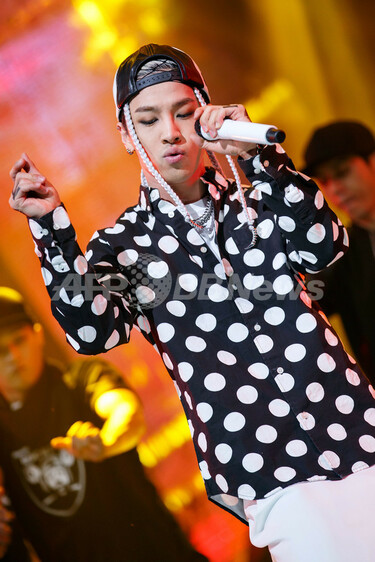 BIGBANG」SOL、ソロで音楽番組に出演 写真6枚 国際ニュース：AFPBB News