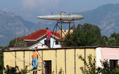 戦闘機、平和に再利用 アルバニア