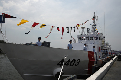 フィリピン沖で追跡中の海軍巡視船とベトナム漁船が衝突、漁民2人死亡