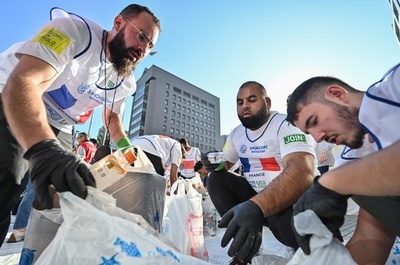 Load of rubbish: litter-hunters vie for unusual world title in Tokyo