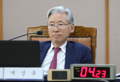 韓国野党の有力議員、与党議員への露骨な侮辱がネット配信される