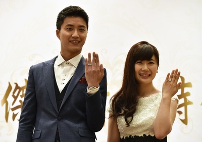 福原愛選手、台湾でも結婚報告会見