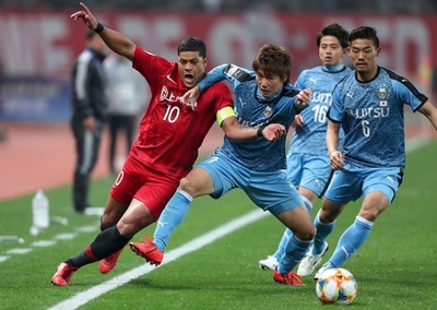 日中王者対決は上海上港に軍配、フッキが古巣川崎から決勝点 ACL