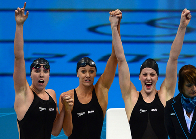 米国が女子4×200メートルリレーで金メダル