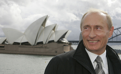 プーチン露大統領、APEC首脳会議を前にヨットクルーズを堪能