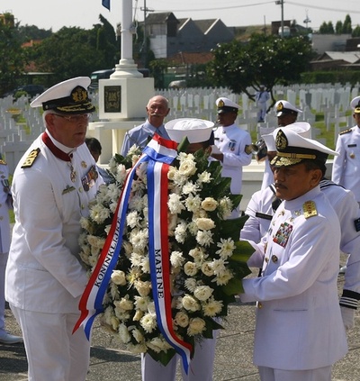スラバヤ沖海戦の沈没艦、残骸消える 金属くず目当てか